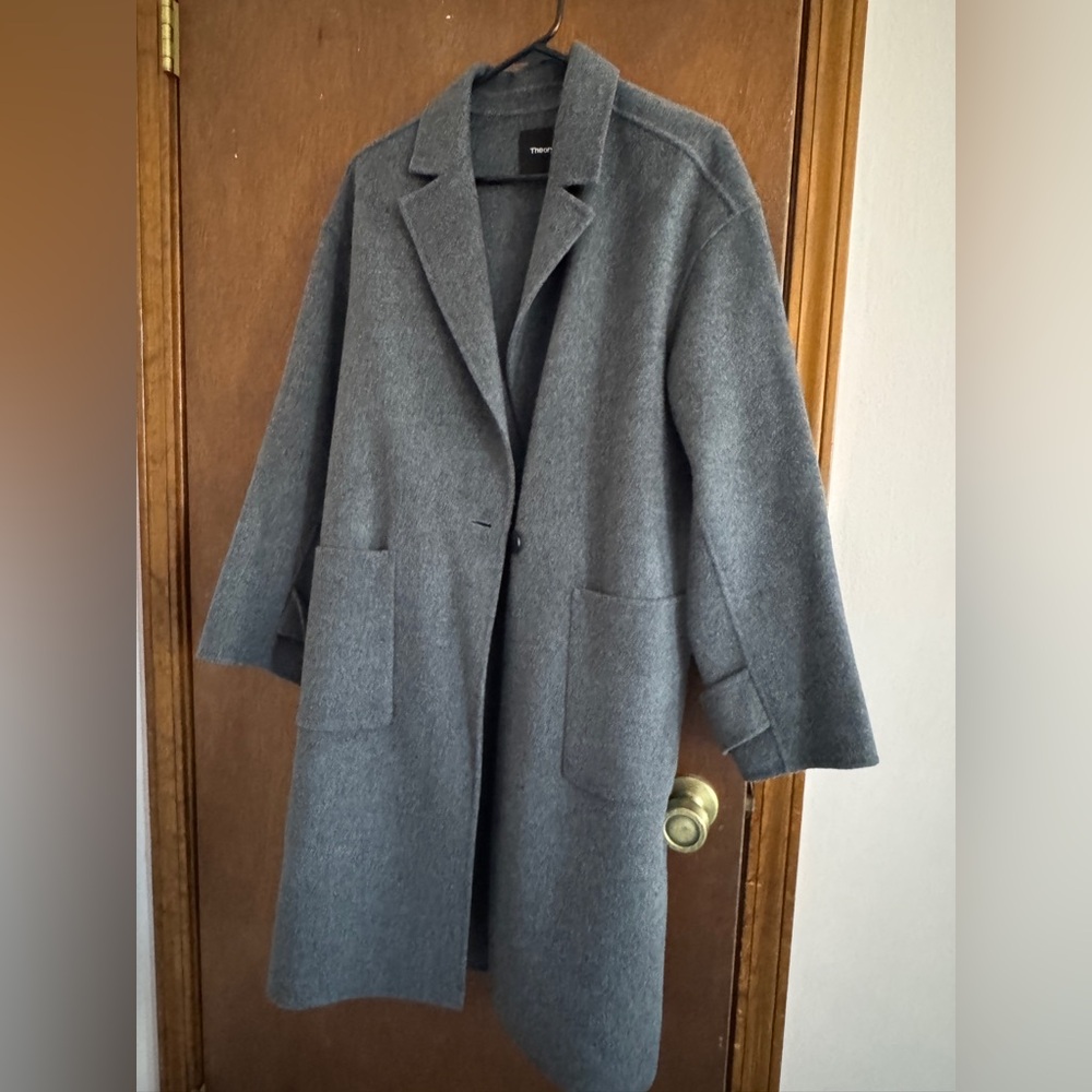Theory Wool Coat new with tags!